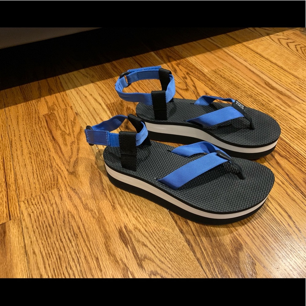 Teva platform sport sandals, size 7